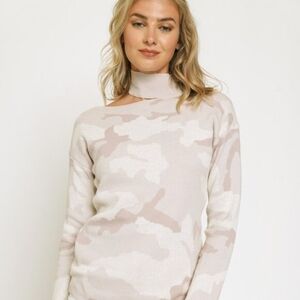 NWT Mystree 100% Cotton Soft Camo Mock Neck Cutout Long Sleeve Sweater Top